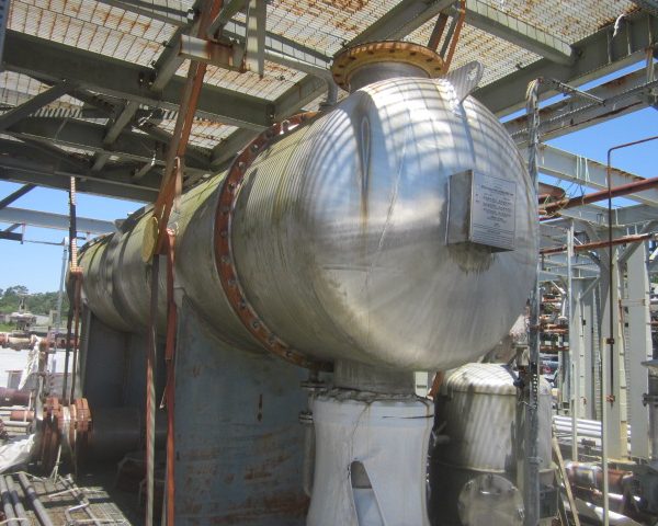 3961平方英尺独立水平管壳式热交换器未使用