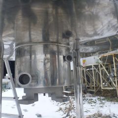 700l立式不锈钢水箱，带加热盘管