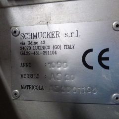 使用立式粉末包装机到由Schmucker SRL型AS200 sachettes